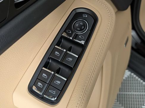 New 2026 Porsche Macan S AWD/4WD image 27