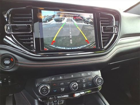 Certified 2023 Dodge Durango GT image 17