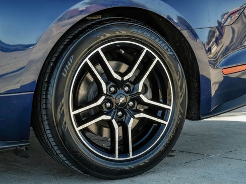 Used 2019 Ford Mustang GT Premium image 41