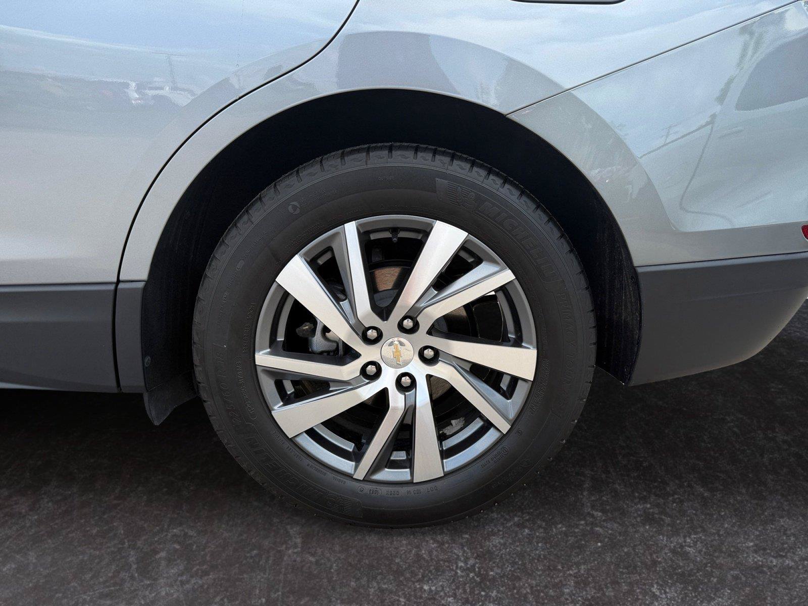 Used 2024 Chevrolet Equinox Premier FWD image 29
