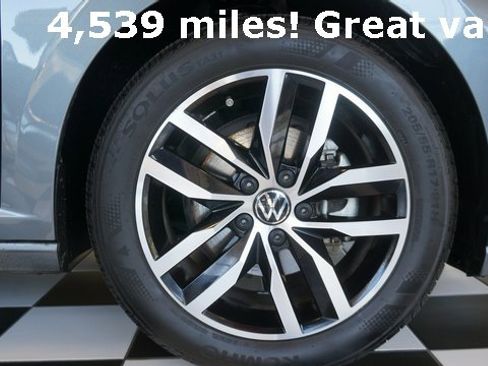 Certified 2025 Volkswagen Jetta SE image 88