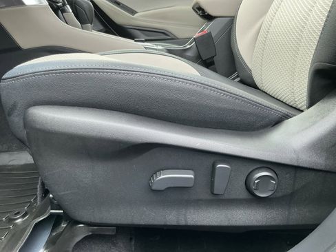 Used 2024 Subaru Forester Premium image 19