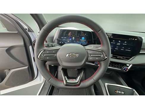 New 2026 Chevrolet Equinox RS image 22