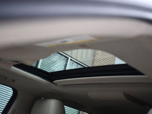 Used 2017 Cadillac Escalade ESV Luxury image 55