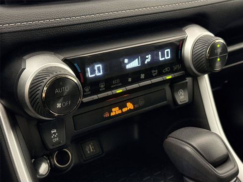 Certified 2025 Toyota RAV4 XLE AWD/4WD image 23