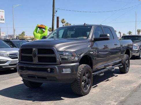 Used 2017 RAM 2500 Big Horn w/ Sport Appearance Group AWD/4WD image 2