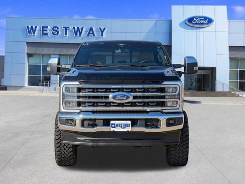 Used 2025 Ford F250 Lariat w/ Chrome Package image 6