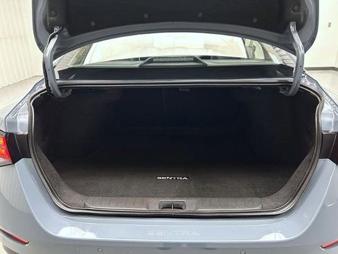 Certified 2025 Nissan Sentra SR w/ SR Premium Package image 21