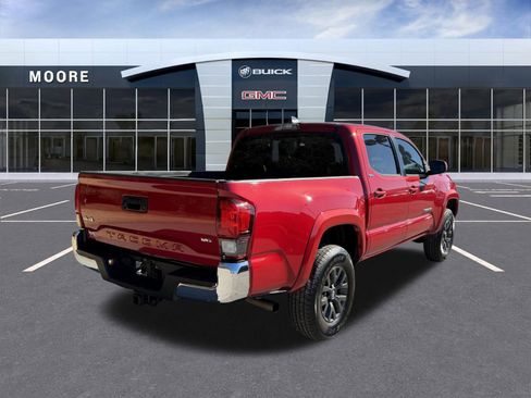 Used 2020 Toyota Tacoma SR5 image 6