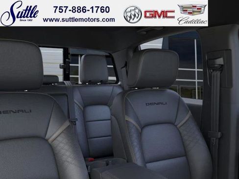 New 2026 GMC Canyon Denali w/ LPO, Denali Black Edition image 24