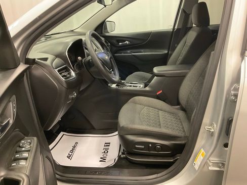 Used 2022 Chevrolet Equinox LT image 4