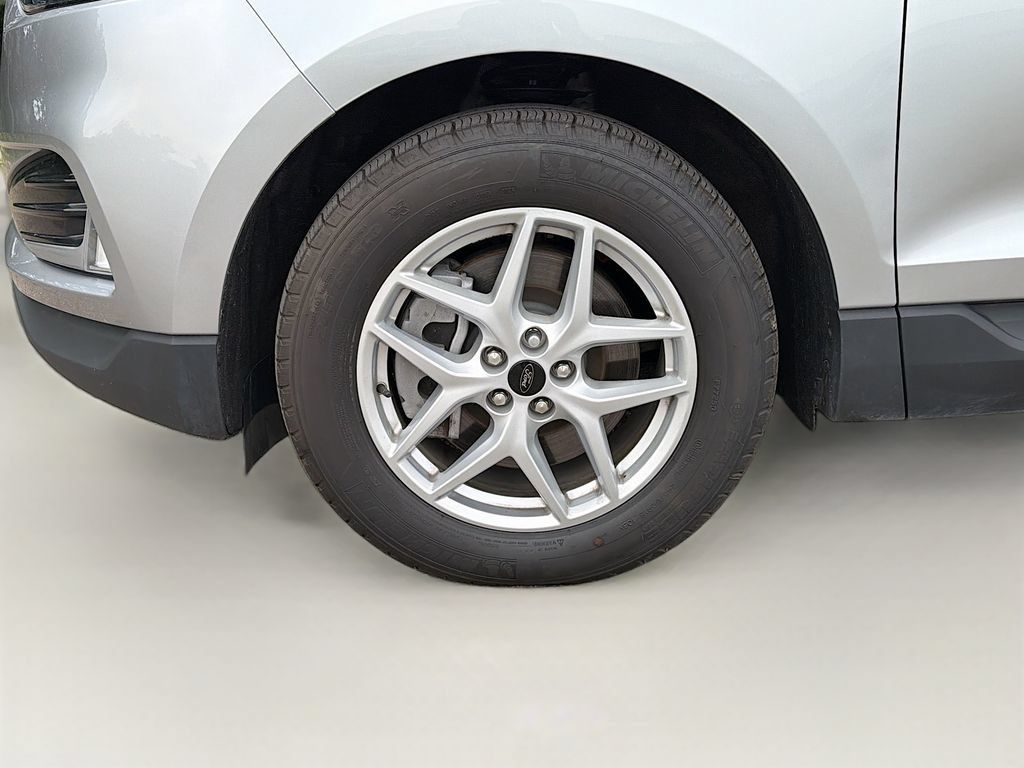 Certified 2024 Ford Edge SEL w/ Convenience Package AWD/4WD image 32