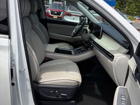 Used 2023 Hyundai Palisade Calligraphy w/ Cargo Package AWD/4WD image 22