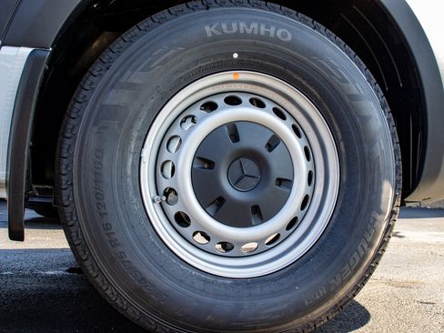 New 2025 Mercedes-Benz Sprinter 2500 image 24