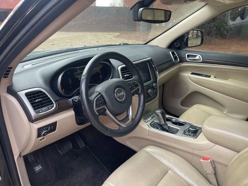 Used 2018 Jeep Grand Cherokee Limited image 11