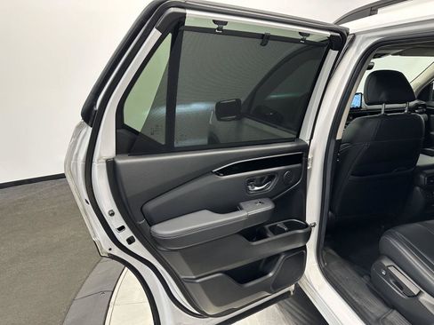 Certified 2024 Honda Pilot Touring image 28