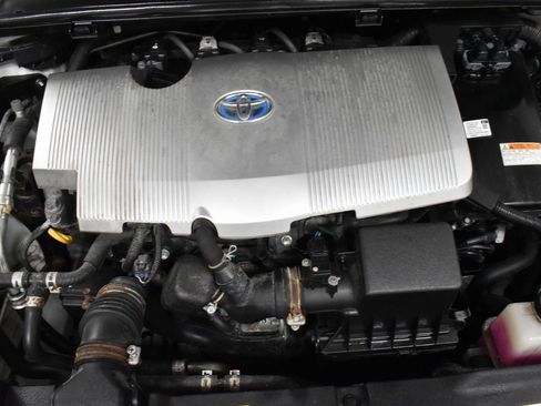 Used 2018 Toyota Prius Two image 10