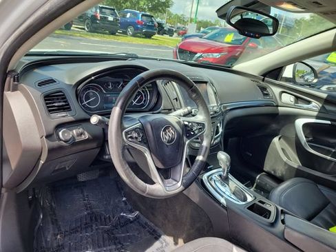 Used 2016 Buick Regal Premium w/ Driver Confidence Package #1 FWD image 17
