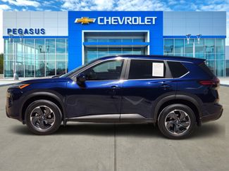 Used 2024 Nissan Rogue SV AWD/4WD video 3