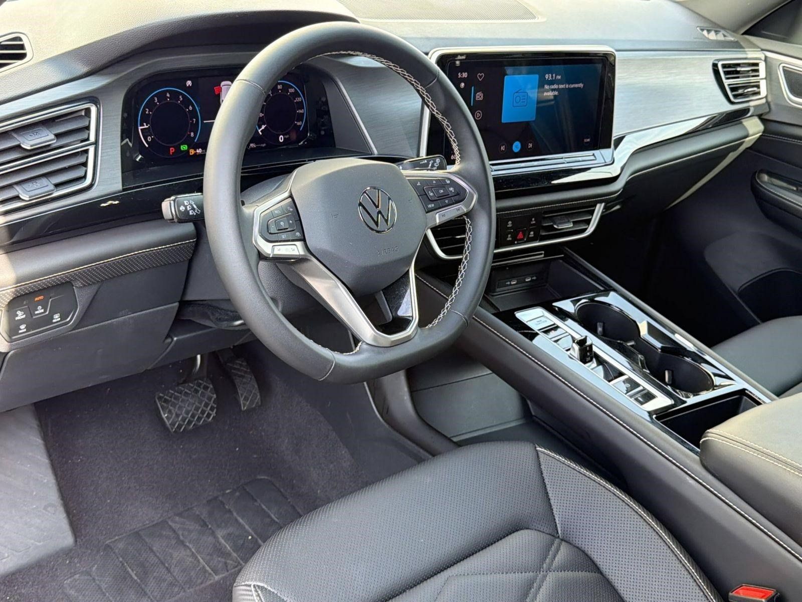 Used 2026 Volkswagen Atlas Cross Sport SE FWD image 4