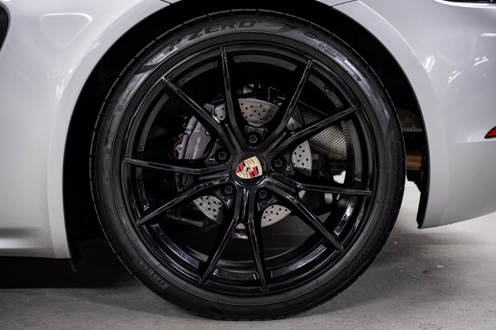 Used 2024 Porsche 718 Cayman RWD image 42