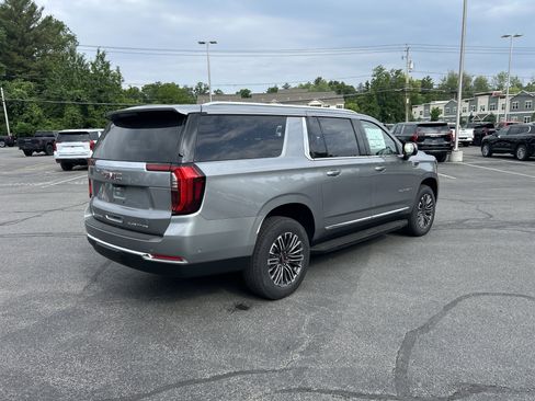 New 2026 GMC Yukon XL Elevation w/ Elevation Premium Package AWD/4WD image 16