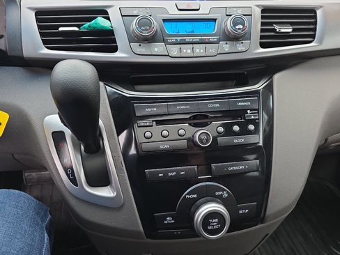 Used 2011 Honda Odyssey EX-L image 22