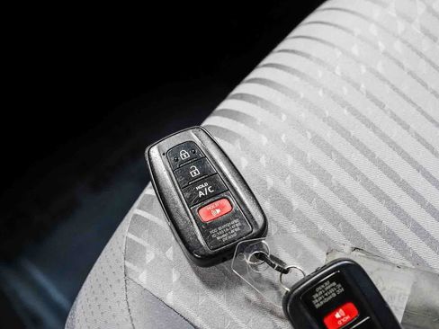 Certified 2017 Toyota Prius Prime Plus w/ Carpet Mat Package FWD image 29