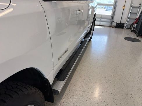 Used 2021 RAM 1500 Big Horn AWD/4WD image 11