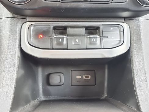Used 2021 GMC Acadia SLE w/ Driver Convenience Package FWD image 35