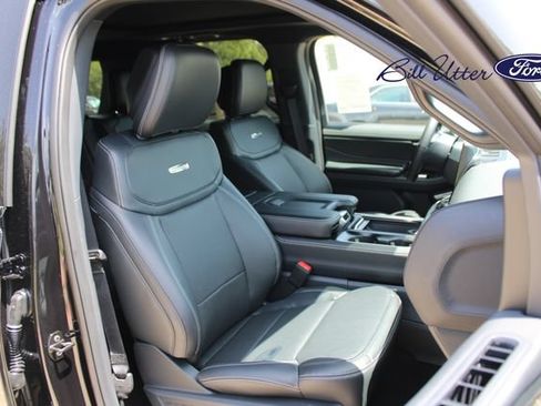 New 2027 Ford Expedition Platinum w/ Stealth Appearance Package RWD image 7