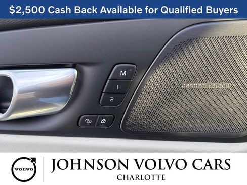 New 2026 Volvo XC60 B5 Ultra w/ Protection Package Premier image 12