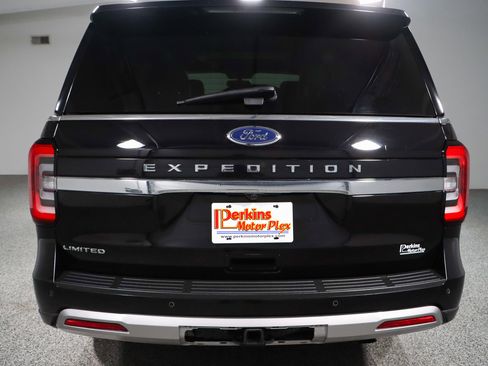 Used 2022 Ford Expedition Limited image 8