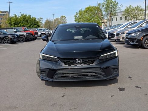 Used 2022 Honda Civic Sport image 2