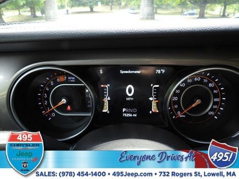 Used 2021 Jeep Wrangler Unlimited Sahara w/ Dual Top Group image 17