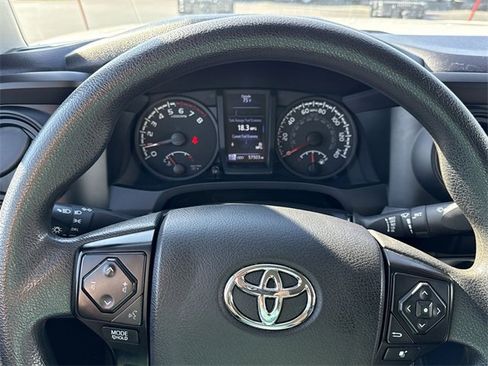 Used 2022 Toyota Tacoma SR image 11