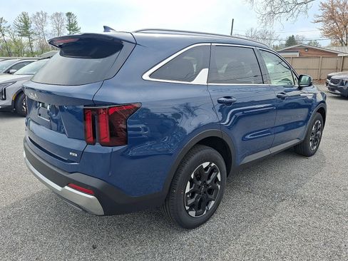 New 2026 Kia Sorento S w/ S Panoramic Sunroof Package AWD/4WD image 3