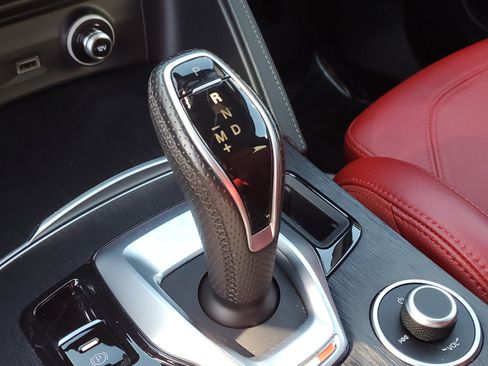 Used 2022 Alfa Romeo Stelvio Sprint image 28