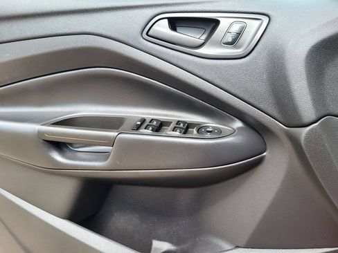 Used 2019 Ford Escape S FWD image 12