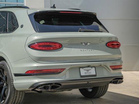 New 2025 Bentley Bentayga Extended Wheelbase image 15