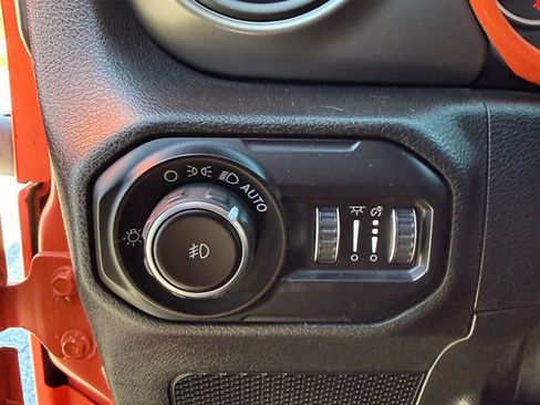 Used 2019 Jeep Wrangler Unlimited Sport S image 10