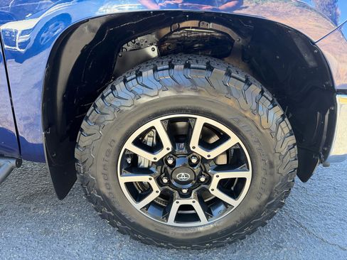 Used 2015 Toyota Tundra SR5 w/ TRD Off Road Package image 30