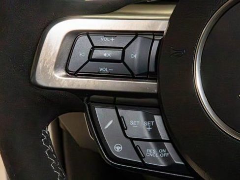 Used 2020 Ford Mustang Shelby GT500 w/ Technology Package image 10