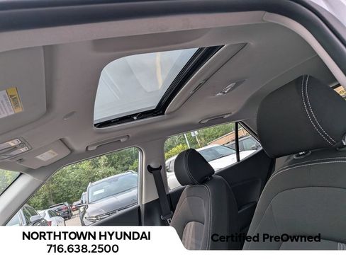 Certified 2026 Hyundai Venue SEL FWD image 10