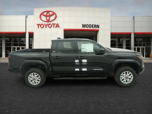 New 2026 Toyota Tacoma SR5 image 25