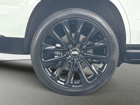 Used 2026 Cadillac Escalade Platinum Sport w/ LPO, ONYX Package AWD/4WD image 18