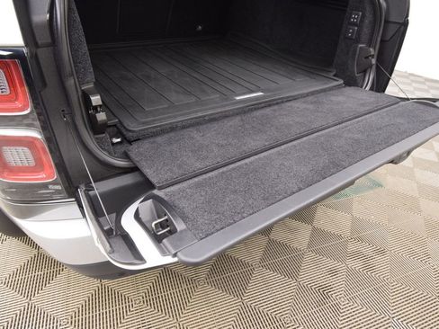 Used 2021 Land Rover Range Rover P525 Westminster Edition LWB image 31