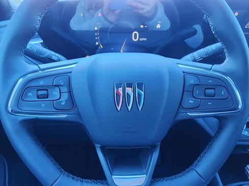 New 2026 Buick Envista Preferred image 18