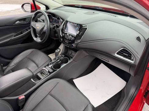 Used 2016 Chevrolet Cruze Premier image 18