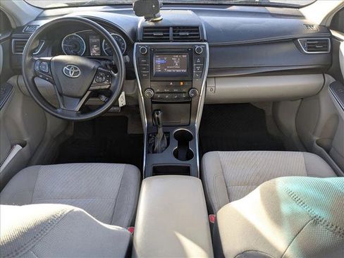 Used 2017 Toyota Camry LE image 17